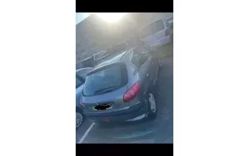 Peugeot 206 Montataire