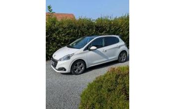 Peugeot 208 Saint-Nicolas-de-la-Taille