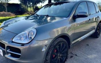 Porsche Cayenne Château-sur-Epte