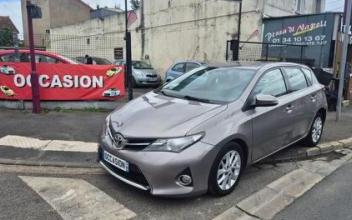 Toyota auris Bezons