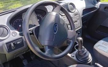 Ford fiesta Neuvy-le-Roi