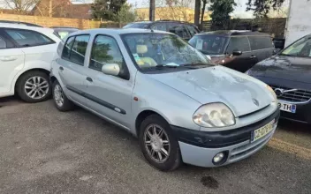 Renault Clio Les-Mureaux