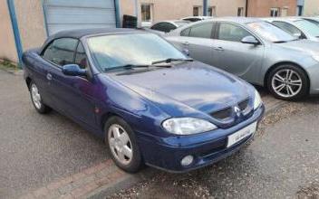 Renault megane cabriolet Saint-Genis-Pouilly