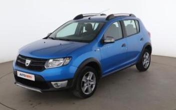 Dacia sandero Issy-les-Moulineaux