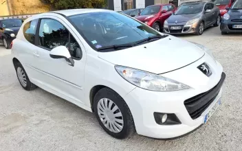 Peugeot 207 Les-Pennes-Mirabeau