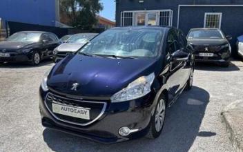 Peugeot 208 Villeneuve-Loubet
