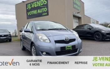 Toyota yaris Chorey-les-Beaune