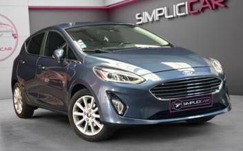 Ford fiesta Saint-Jean-du-Cardonnay