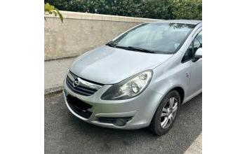 Opel corsa Saint-Cyr-sur-Loire