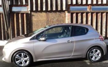 Peugeot 208 Le-Perray-en-Yvelines