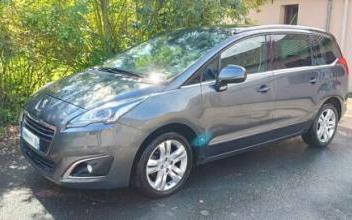Peugeot 5008 Grez-en-Bouère