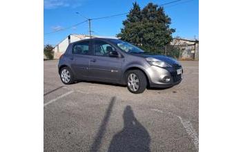 Renault clio iii Loyettes