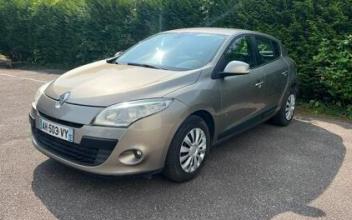 Renault megane iii La-Vaupalière
