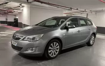 Opel Astra Asnières-sur-Seine