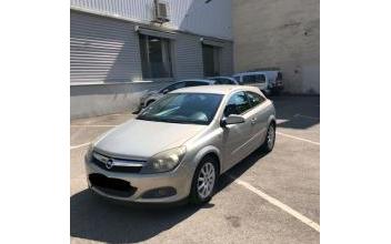 Opel astra Villeurbanne