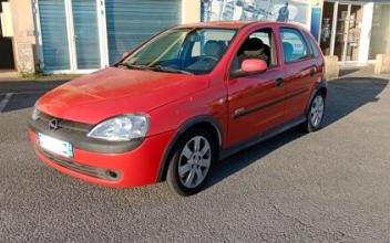 Opel corsa Bagnols-en-Forêt
