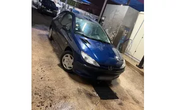 Peugeot 206 Saint-Denis