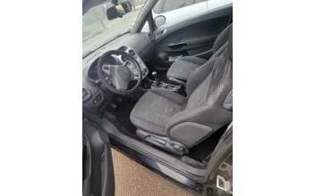 Opel corsa Guyancourt