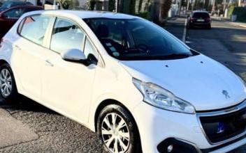 Peugeot 208 Coignières