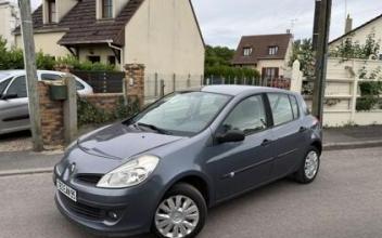 Renault clio iii Pierrelaye