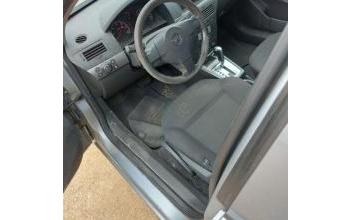 Opel astra Nampcelles-la-Cour