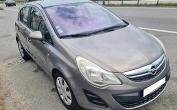 Opel corsa Coignières