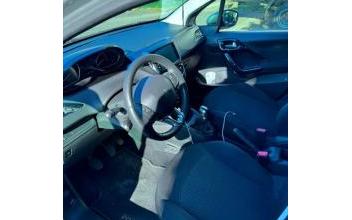 Peugeot 208 Petit-Couronne