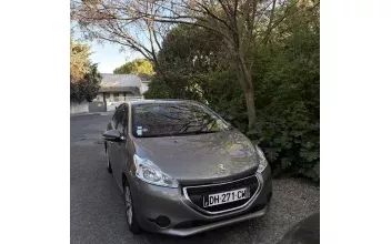 Peugeot 208 Nîmes