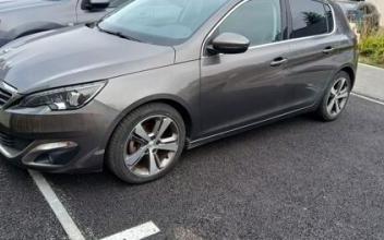 Peugeot 308 Perros-Guirec