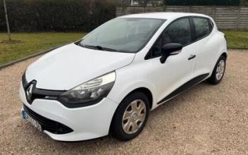 Renault clio Le-Coudray-Montceaux