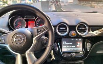 Opel adam Lyon