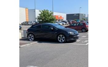 Opel astra Orange