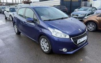 Peugeot 208 La-Courneuve