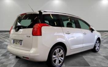 Voiture occasion Peugeot 5008 Savigny-le-Temple