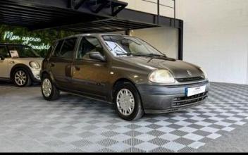 Renault clio Segré