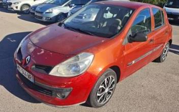 Renault clio Bompas