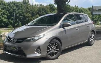 Toyota auris Bougival