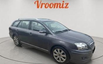 Voiture occasion Toyota Avensis Saint-Martin-d'Abbat