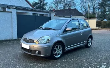 Toyota Yaris Moulins