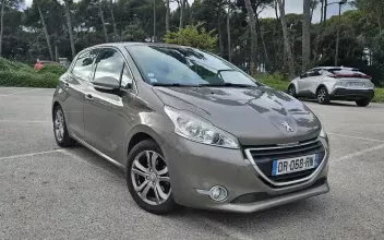 Peugeot 208 Sanary-sur-Mer