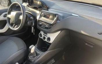 Peugeot 208 Paris