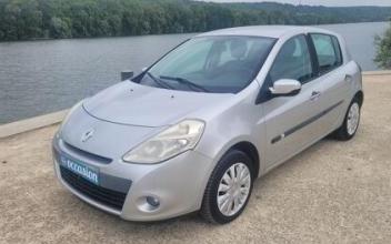 Renault clio Les-Mureaux