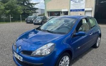 Renault clio Villeneuve-la-Guyard