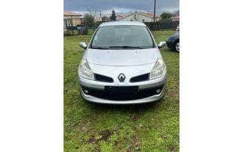 Renault clio iii Saint-Laurent-d'Arce