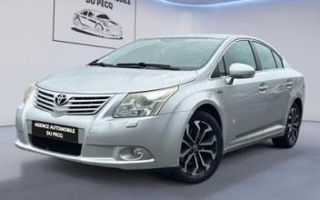 Toyota avensis Le-Pecq