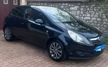Opel Corsa Sedan