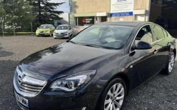 Opel insignia Villeneuve-la-Guyard