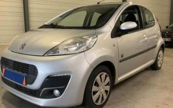 Peugeot 107 Montigny-le-Bretonneux