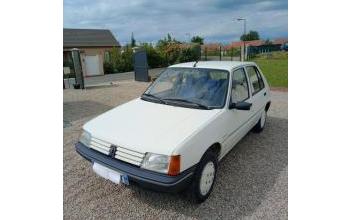 Peugeot 205 Moulins