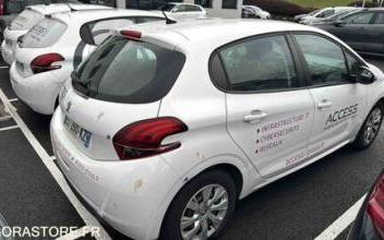 Peugeot 208 Montreuil